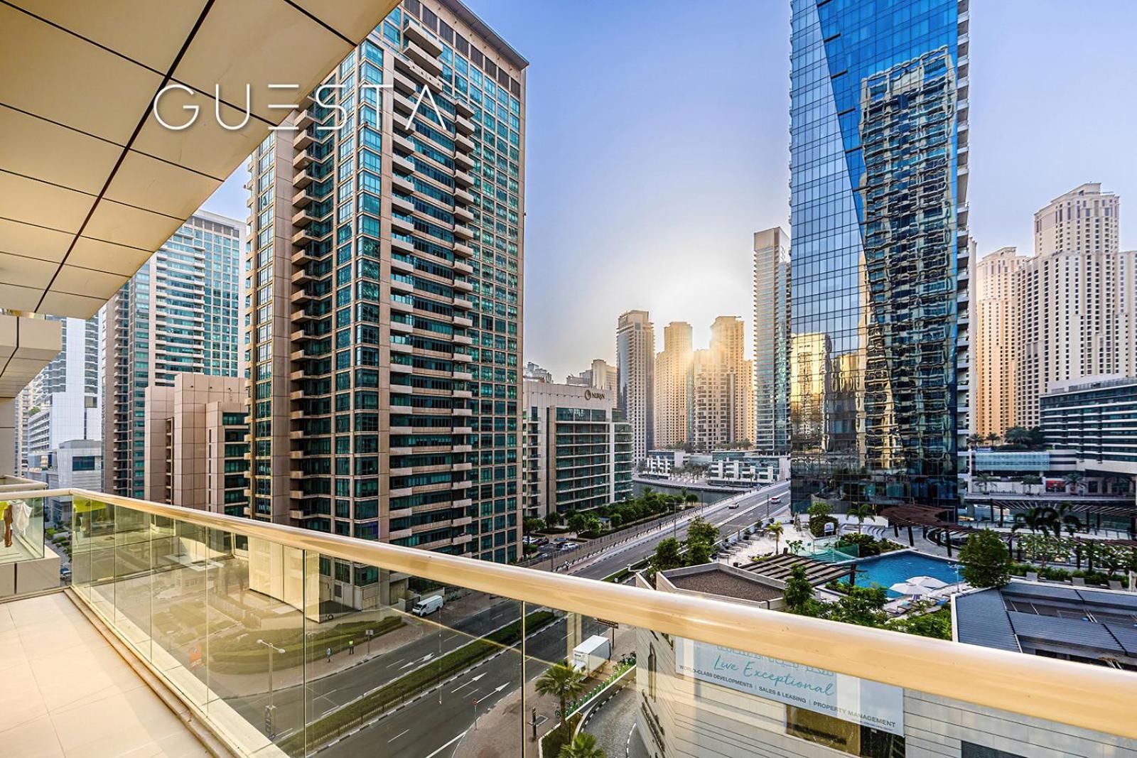 Apartment West Avenue Tower, Marina