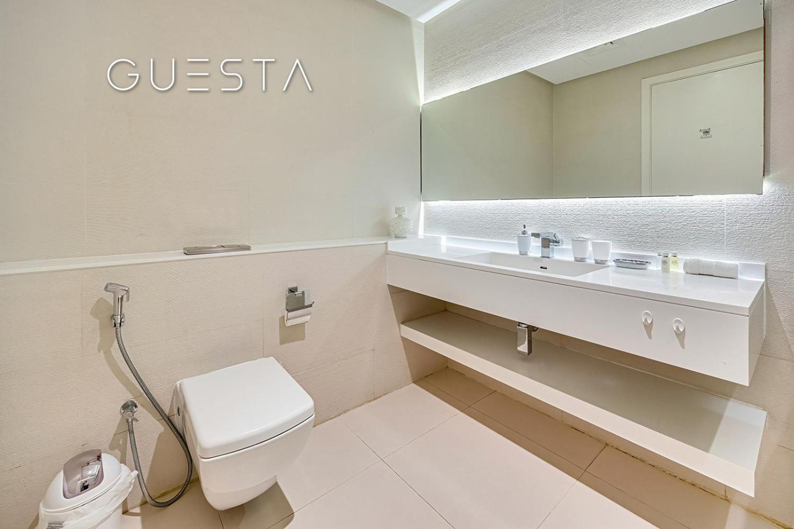 Apartment West Avenue Tower, Marina Dubai
